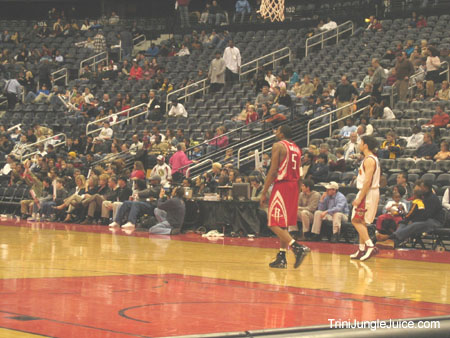 hawksvsrockets-08