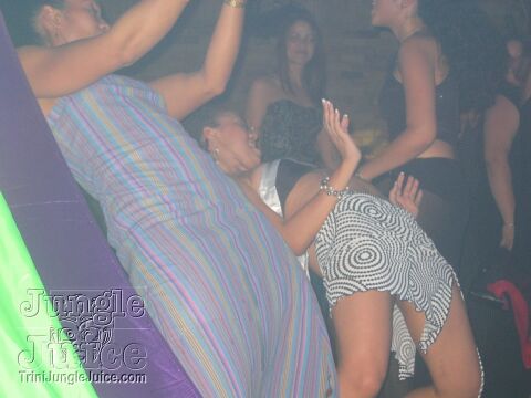 newyearseve04-23