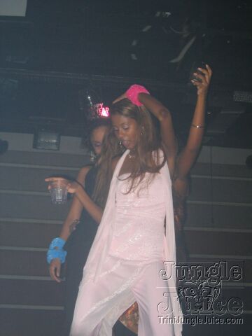 newyearseve04-25
