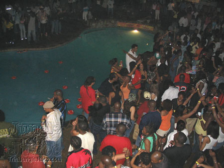 taboo+dc2004-082