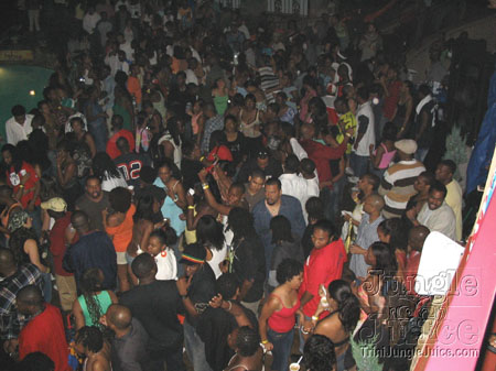 taboo+dc2004-083