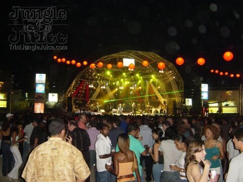 bachannalwed05-05