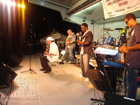 dbeach_bash-05