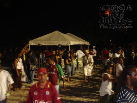 dbeach_bash-21