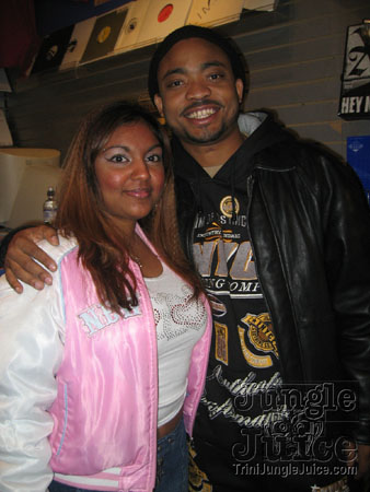 machel_signing-11
