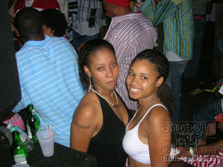 3some_aug05-05