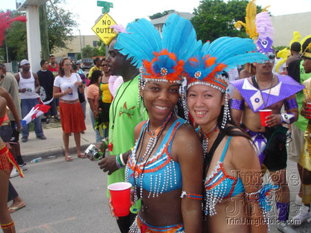 mia_c2k6-028