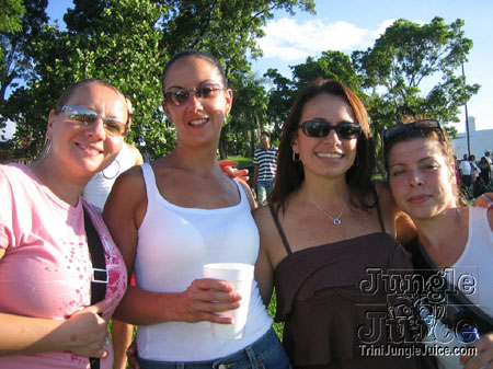 mia_c2k6-149