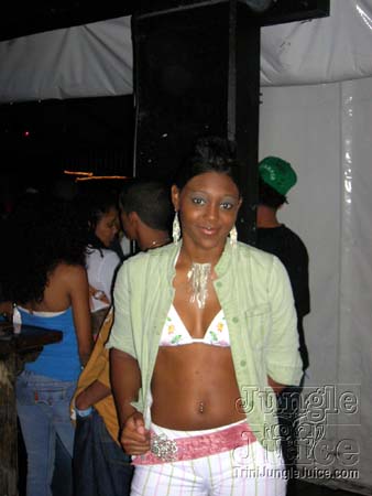 naked_mia-21