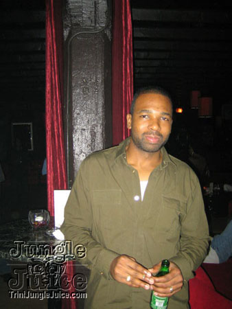 rumors_dc-04