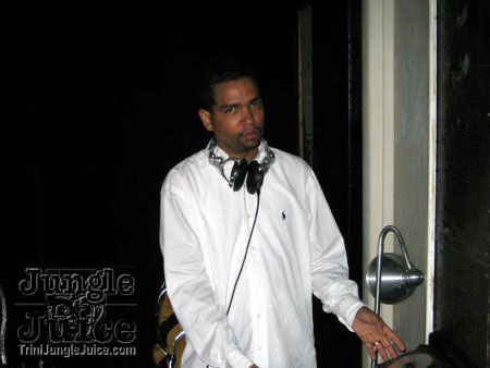 rumors_dc-09
