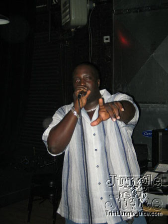 rumors_dc-10