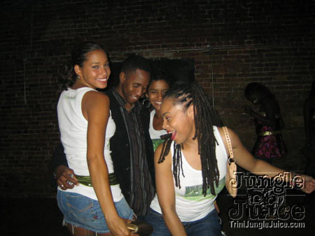 rumors_dc-62