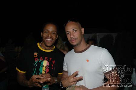 socaweb_poolside-10