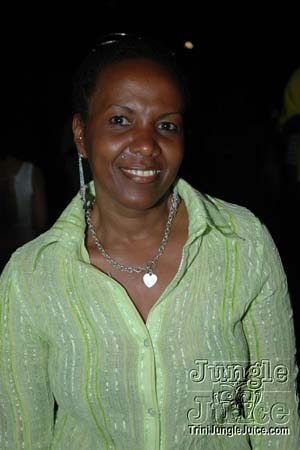 socaweb_poolside-37