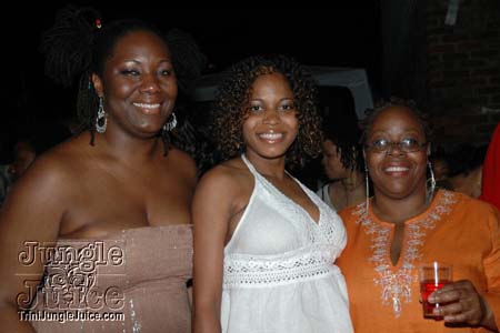socaweb_poolside-47
