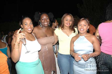 socaweb_poolside-54