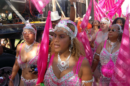 broward_carnival_2006_pt1-097