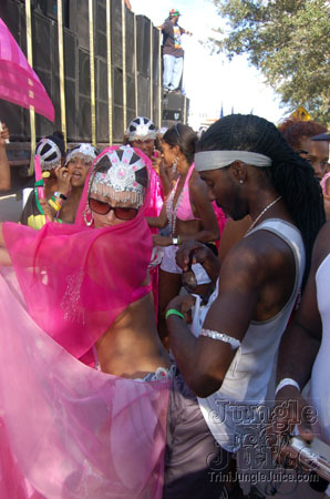 broward_carnival_2006_pt1-104