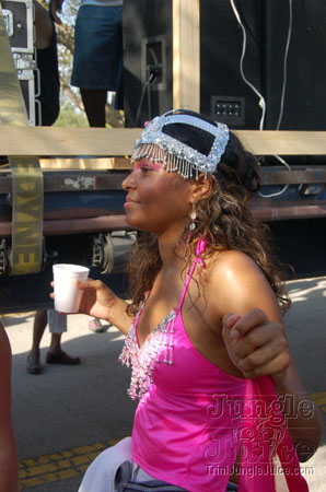broward_carnival_2006_pt1-108