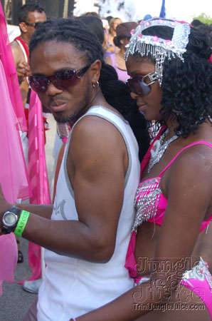 broward_carnival_2006_pt1-110