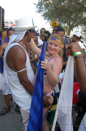 broward_carnival_2006_pt1-117