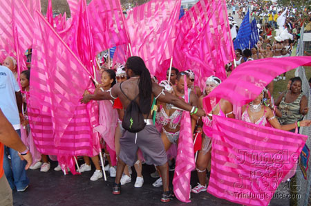 broward_carnival_2006_pt1-147