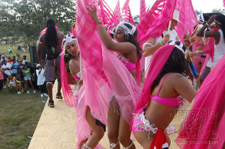 broward_carnival_2006_pt1-148