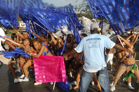 broward_carnival_2006_pt1-156
