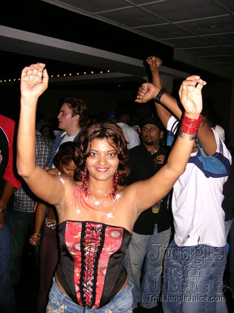 karma_sutra_2006-28