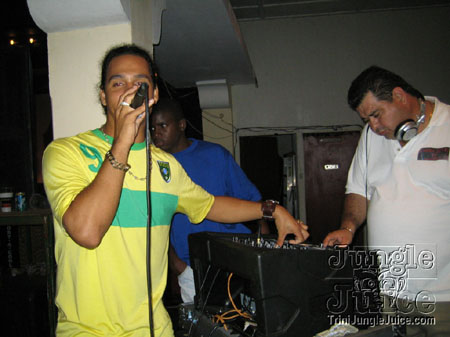 karma_sutra_2006-45