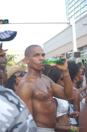 miami_carnival_2006_pt1-151