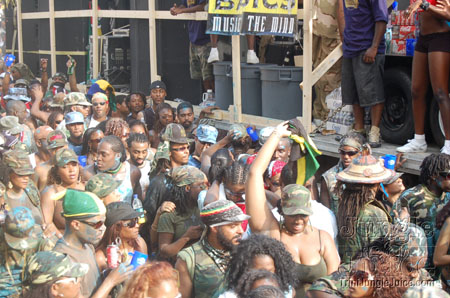 miami_carnival_2006_pt1-154