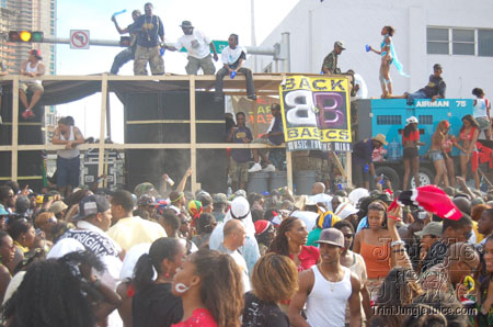 miami_carnival_2006_pt1-159