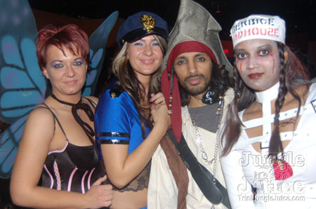 rum_jungle_halloween_2006-039