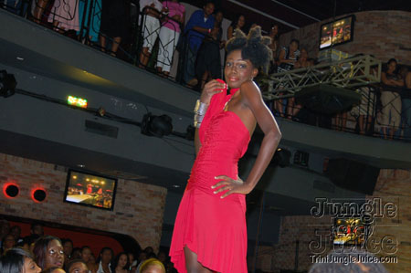 synergy_supermodel_2006-009