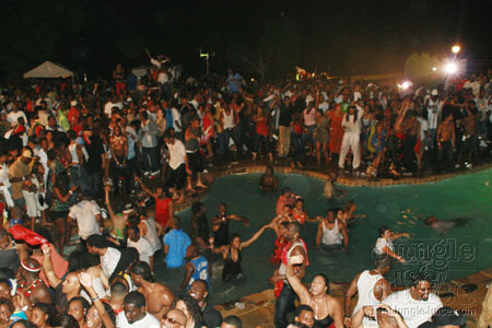 taboo_2006_pt2-207