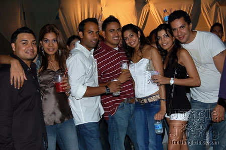 tribe_jingle_bell_jam-111