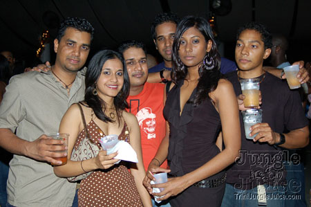 tribe_jingle_bell_jam-131