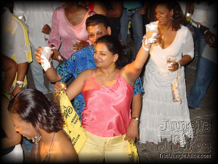 us_embassy_2006-045