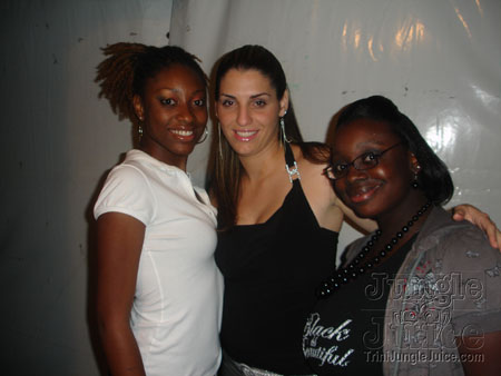 3some_apr07-29