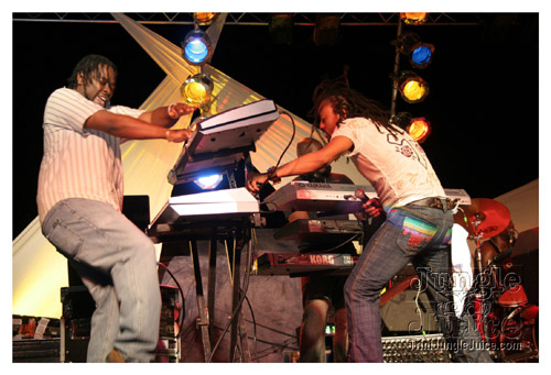 acdc_2007-172