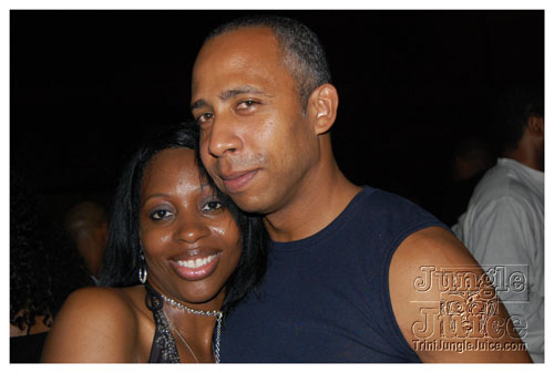 blackwhite_2007-043