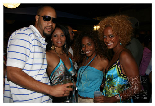 blue_safari-119