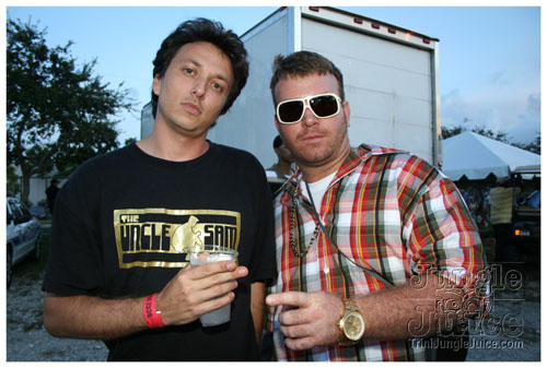 broward_carnival_2007_pt2-163