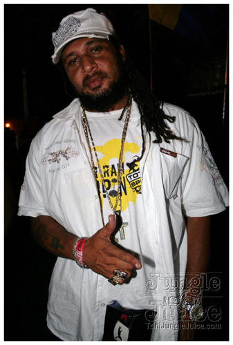 broward_carnival_2007_pt2-243