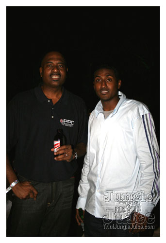 dv8_2007-070
