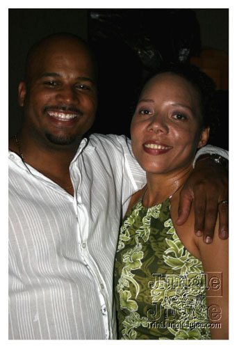 dv8_2007-083