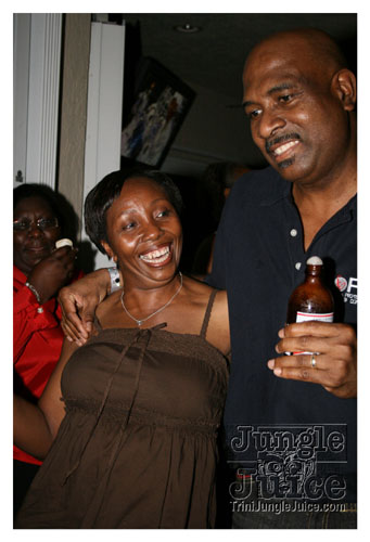 dv8_2007-094