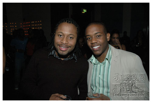 incognito_2007-028